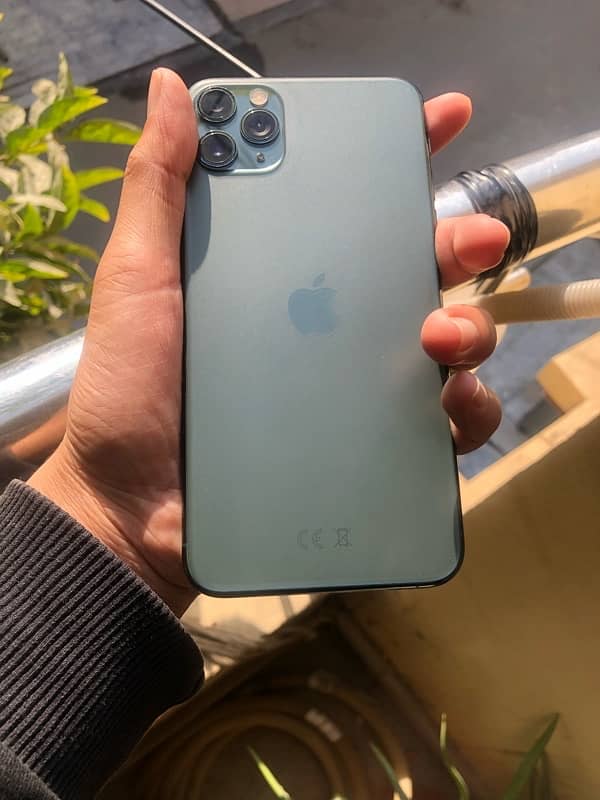 iPhone 11 Pro Max 0