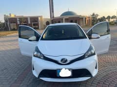 Toyota Vitz 2015