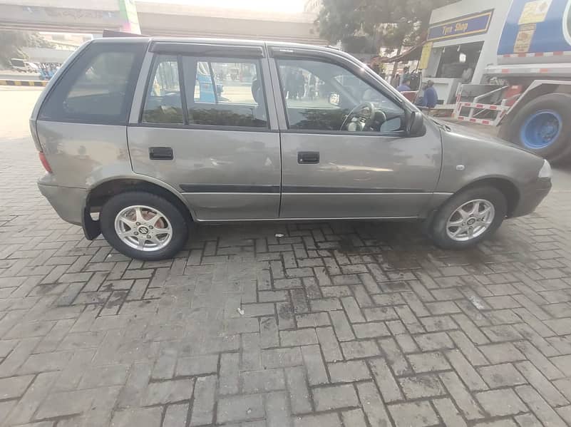 Suzuki Cultus VXL 2010 4