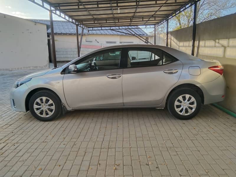 Toyota Corolla GLI Automatic  2015 3