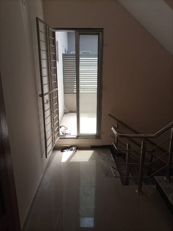 5 Marla Like New House For Sale In BOR Society, Johar Town, Lahore. 20