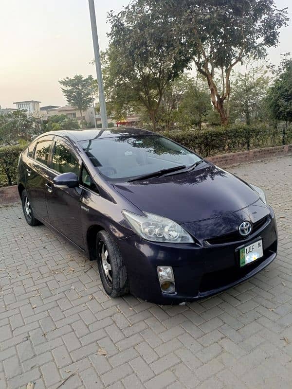 Toyota Prius 2011 Model/2014 Register 1