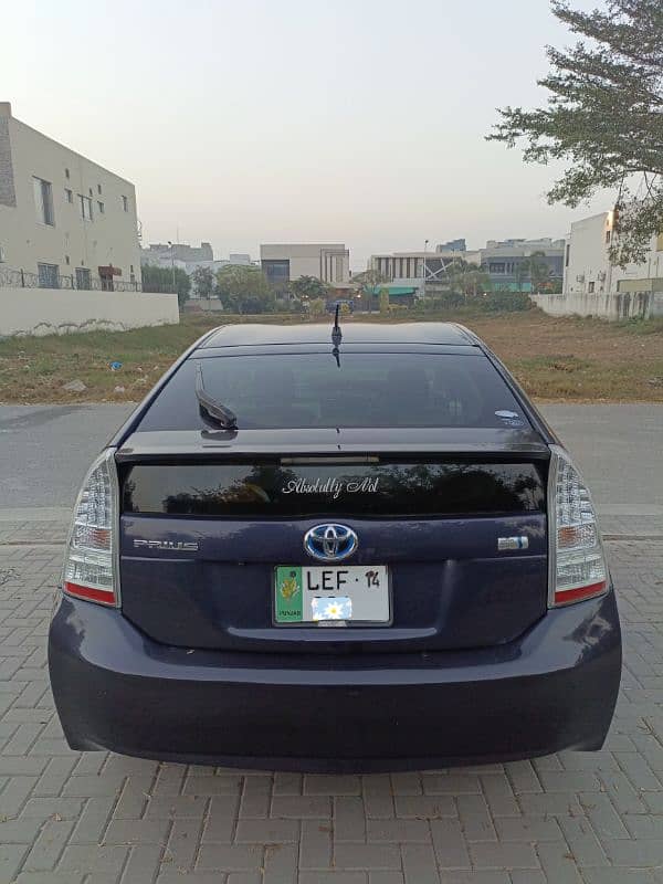 Toyota Prius 2011 Model/2014 Register 7