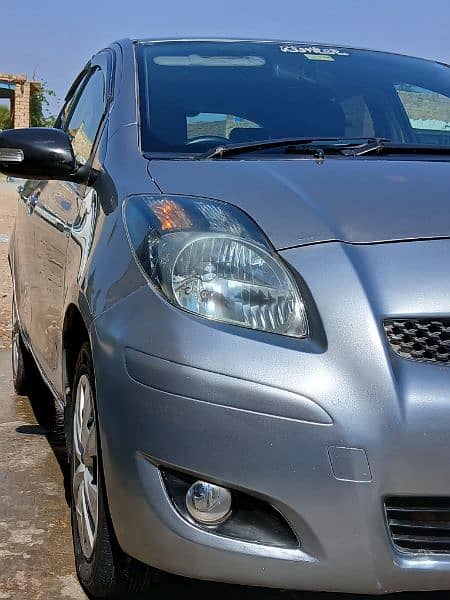 Toyota Vitz 2007 13