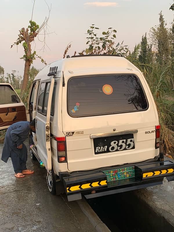 Suzuki bolan carry 2018 model 5