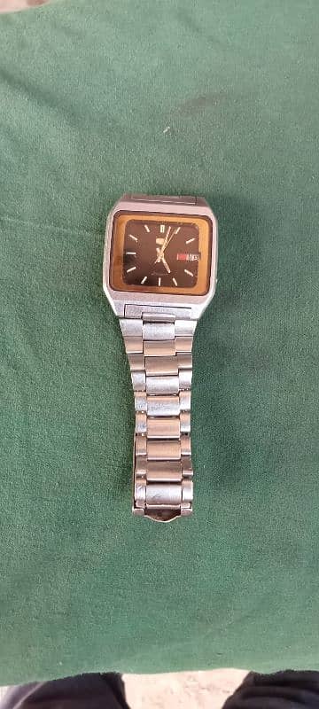 60 year old watch All okay Bast 10/10 my contact number 03160010796 2