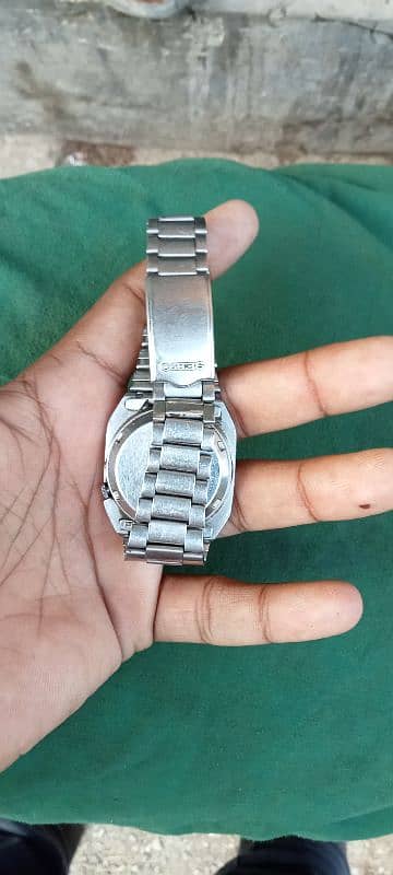 60 year old watch All okay Bast 10/10 my contact number 03160010796 6