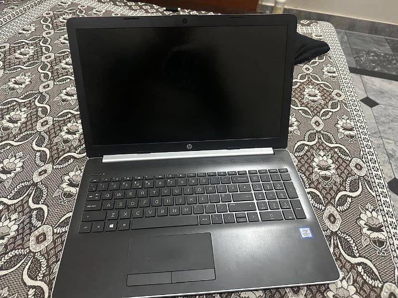 hp core i3 laptop 0