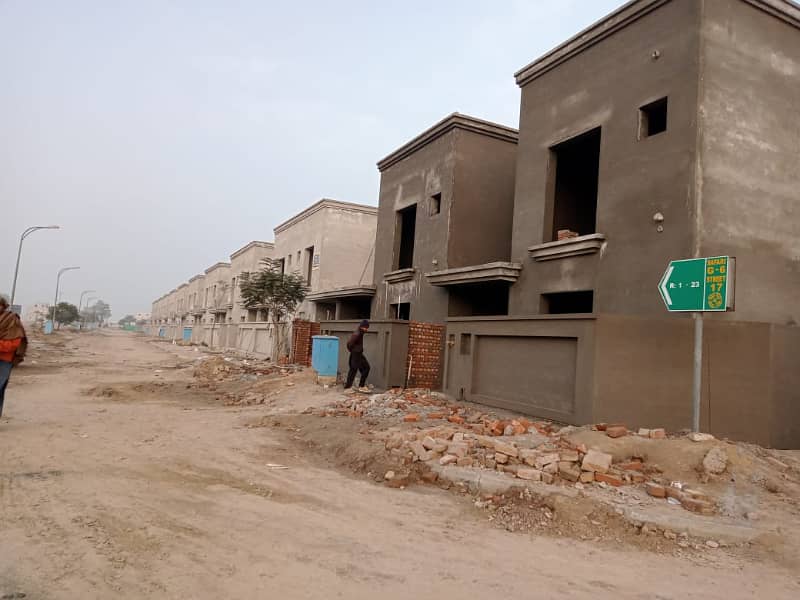 5 Marla Brand New Safari Villa House in Bahria Orchard Phase 4 - Block G6 3