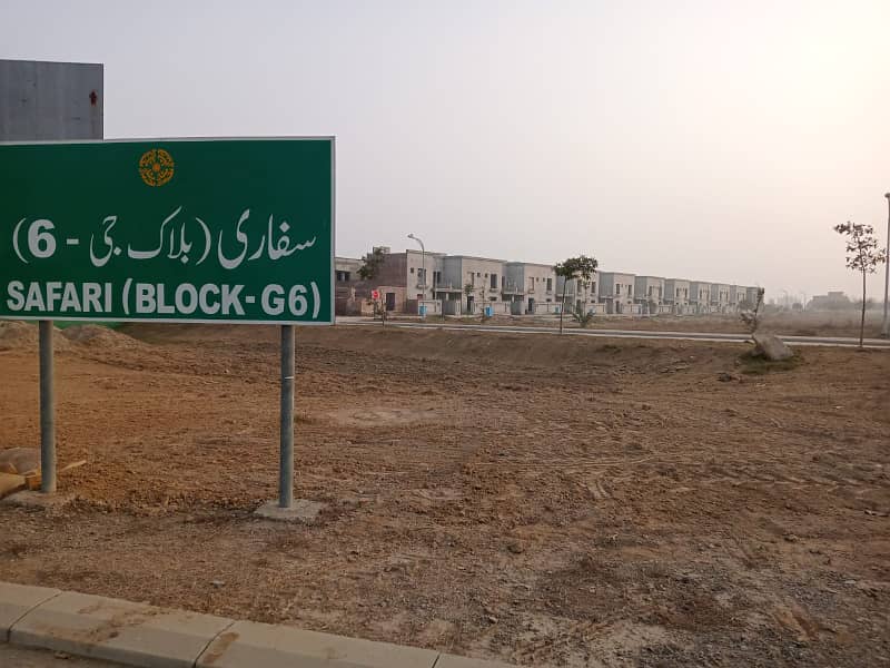 5 Marla Brand New Safari Villa House in Bahria Orchard Phase 4 - Block G6 4