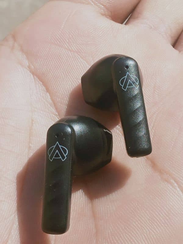 Audionic S600 earbuds 1