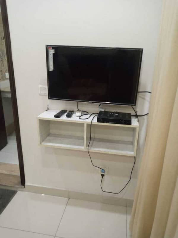 1 Bed Luxury Furnished Flat Available For Rent in Sector D Bahria Town Lahore 5