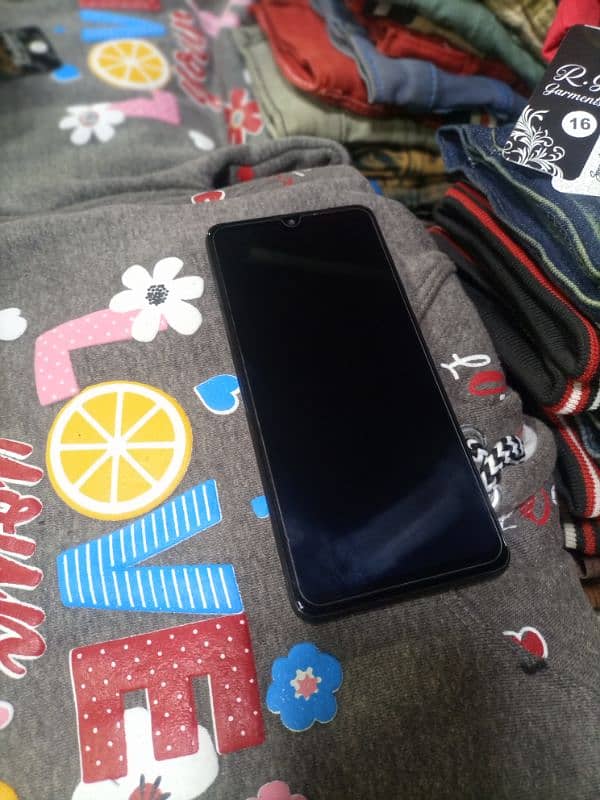 Samsung galaxy A31 4/128 GB . . . . 10/9 Condition 4