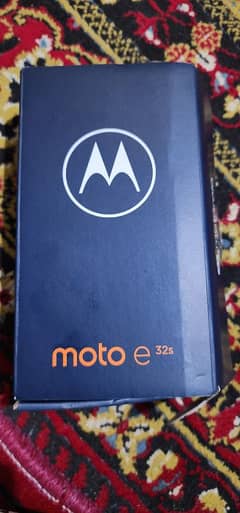 Moto e32