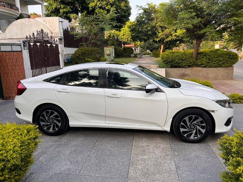 Honda Civic Oriel 2018 7