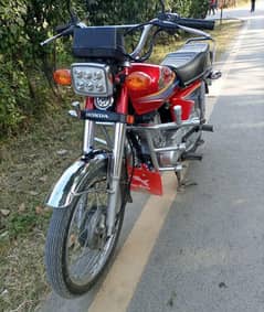 WhatsApp number 0326/3586/831 Honda 125 CG urgent sale