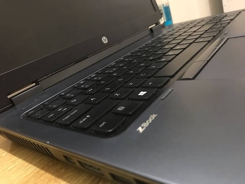 Hp Zbook 15 (Gaming Laptop) 2