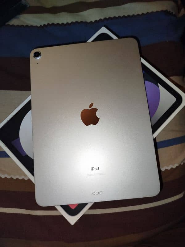 iPad Air 4th generation with Cover and Pencil 64GB WiFi only 1