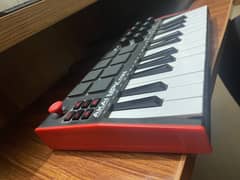 Akai MPK mini III keybord piano