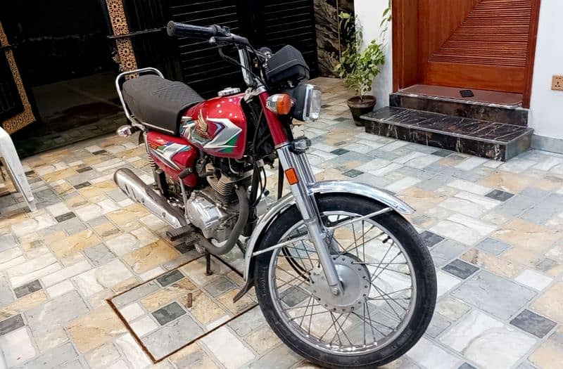 Honda CG 125 Red 2023 sticker 6