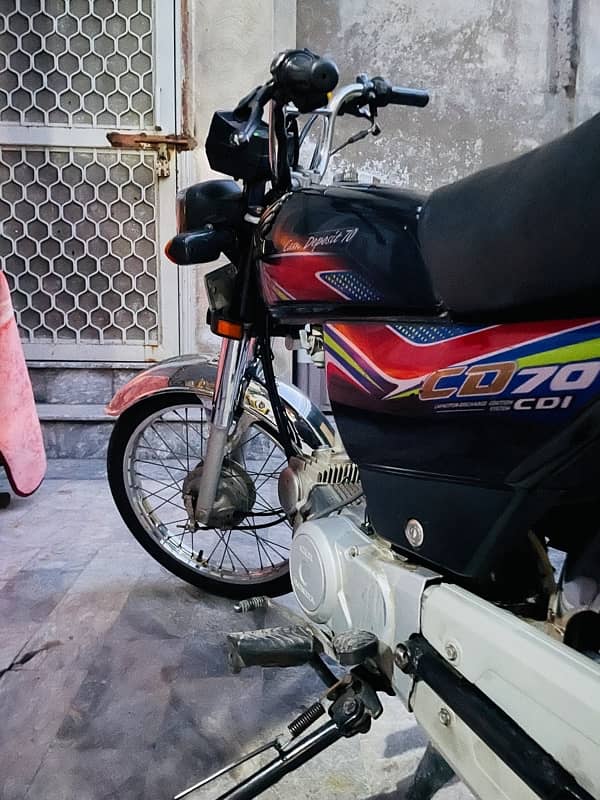 honda cd70 model 2017/2018 condition 10/9 biometric mile g argent sale 10