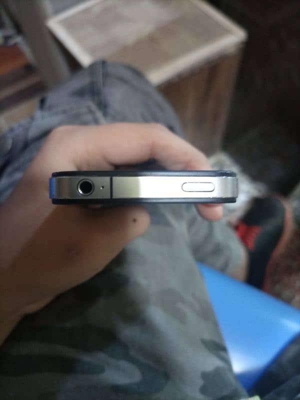 urgent sale iphone 5 2