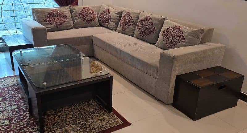 Sofa set with tables 1