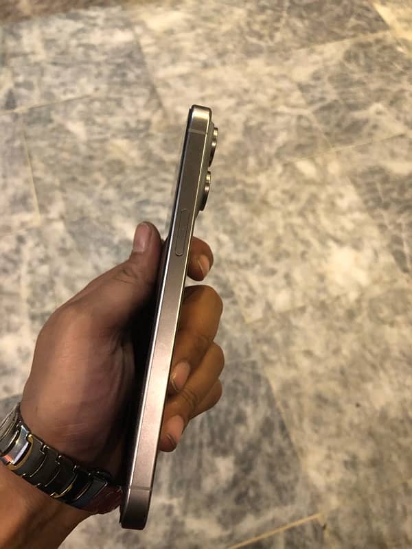 I Phone 15 Pro Max 256 GB PTA 3