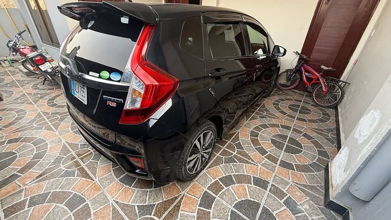 Honda Fit 2013, RS , Paddle Shifter Variant 12