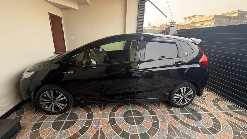 Honda Fit 2013, RS , Paddle Shifter Variant 15