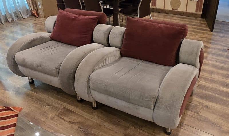 Designer's Sofa Set 4 seater 3