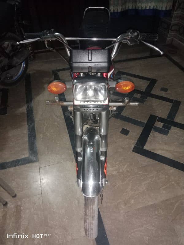 Honda 125 good condition koi be Kam na ho Wala ha 0