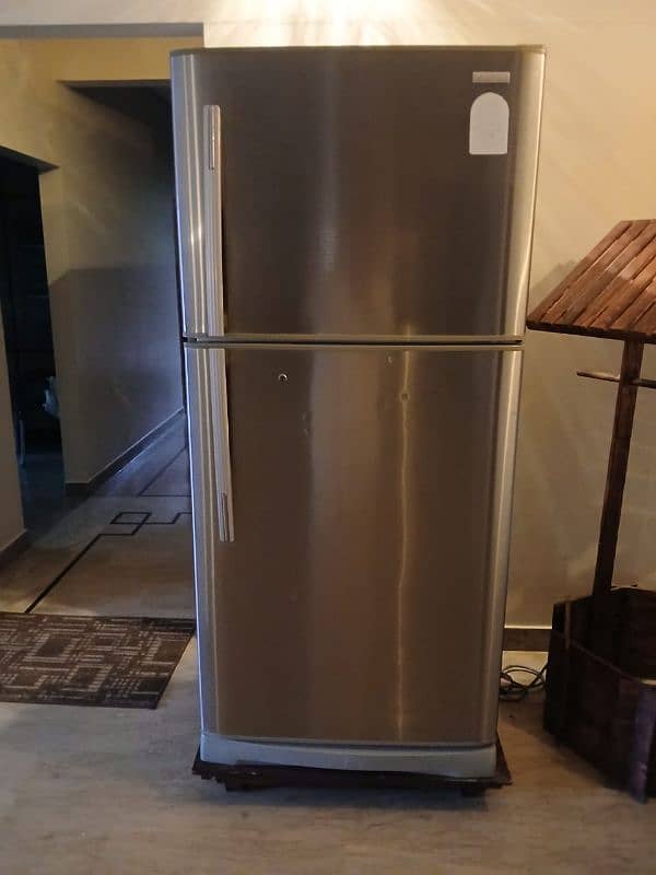 Sanyo No frost mega size fridge 0