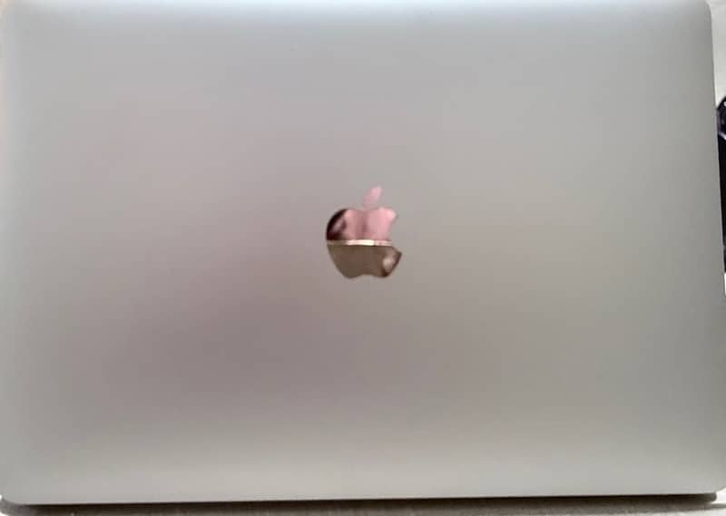 MacBook Pro 2017 -13” Display - Original Battery 16GB/256GB 0