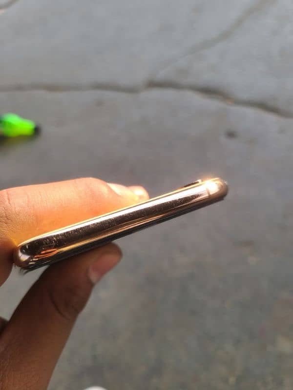 IPHONE xs max 256 GB non pta 2