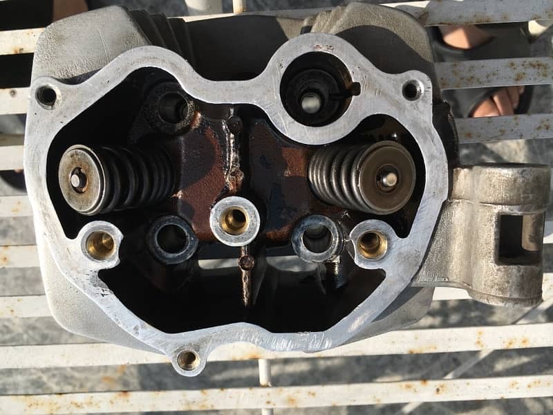 cg 125 down model head cylinder 4