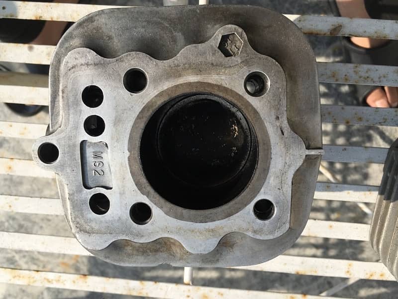 cg 125 down model head cylinder 8