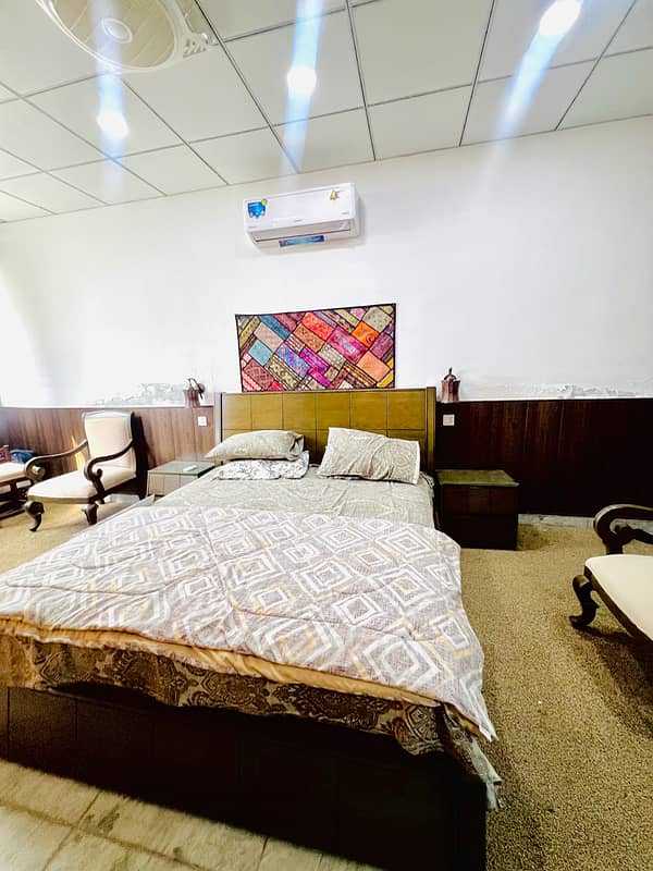 ONE BED LUXURY FURNISHED APARTMENT AVAILABLE FOR RENT IN GULBERG GREEN ISLAMABAD 15