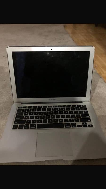 MacBook Air laptop 5