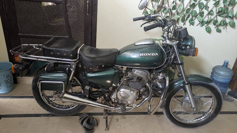 Honda CM 200T Twinstar 0