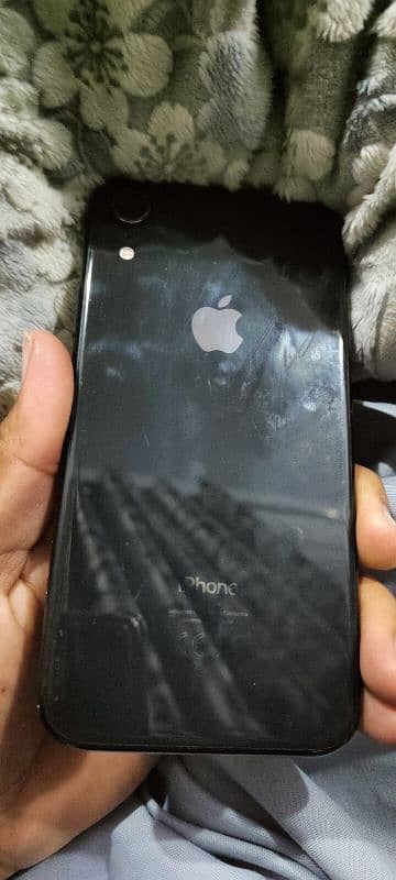 iPhone XR 0