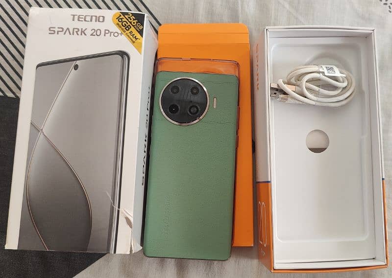 Tecno spark 20 pro plus slightly used 0