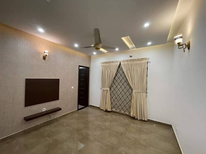 1 Kanal Full House Brand New For Rent 24