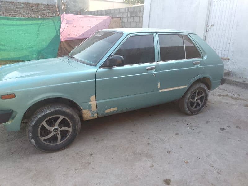 Toyota Starlet 1981 3