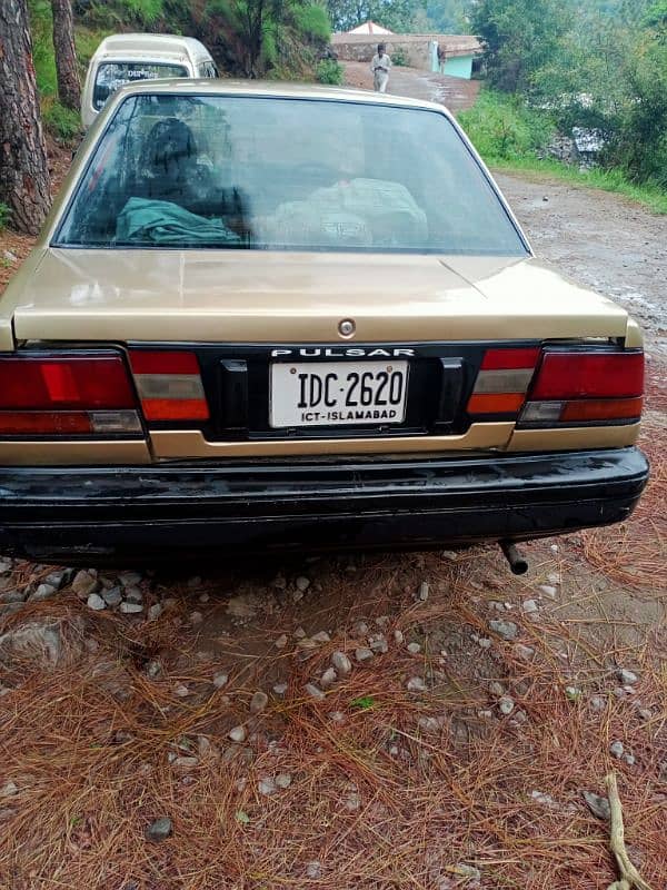 Nissan Pulsar 1987 5