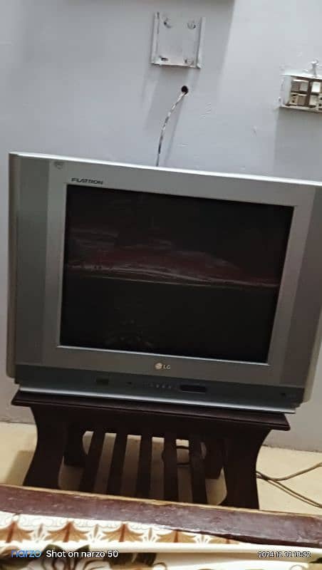 television 21 inch LG Flatron 1