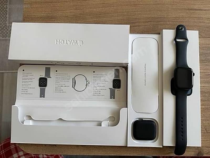 apple Watch series 9 45MM 8