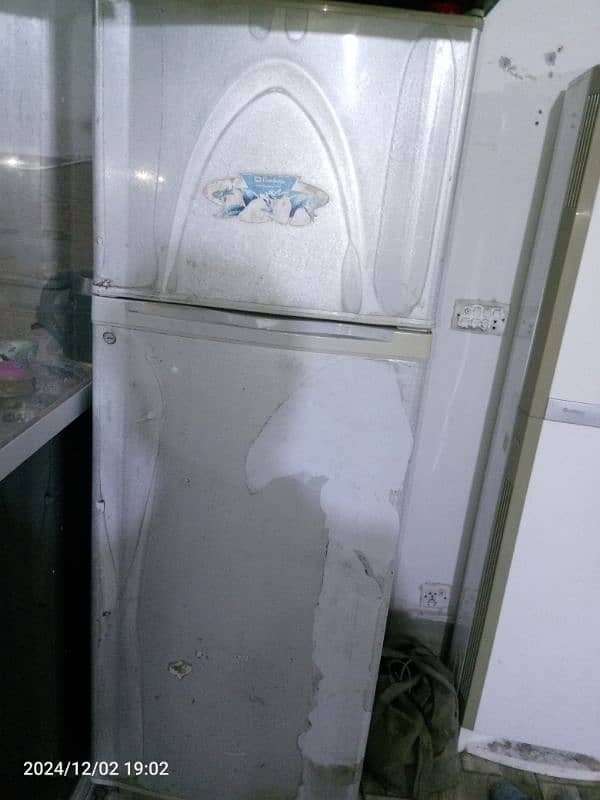 Dawlance fridge 0