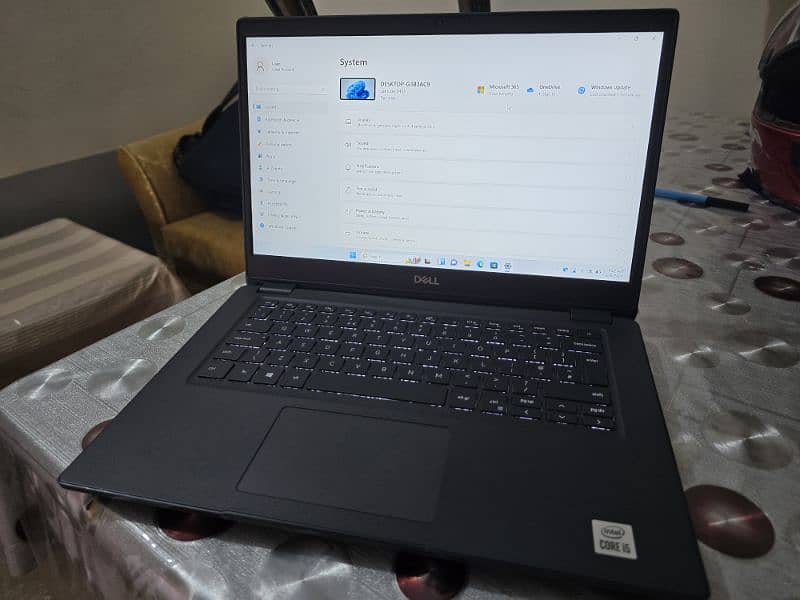 Dell Latitude 3410 2