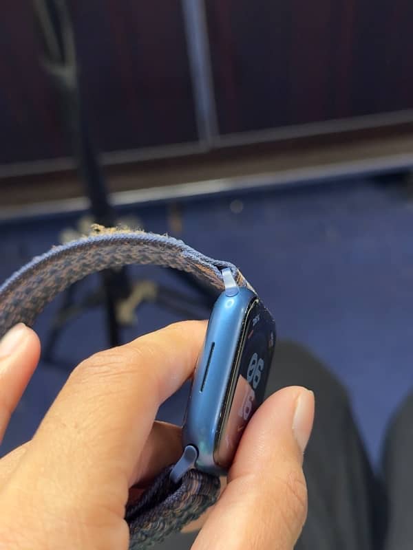 Apple watch series 7 abyss blue 5